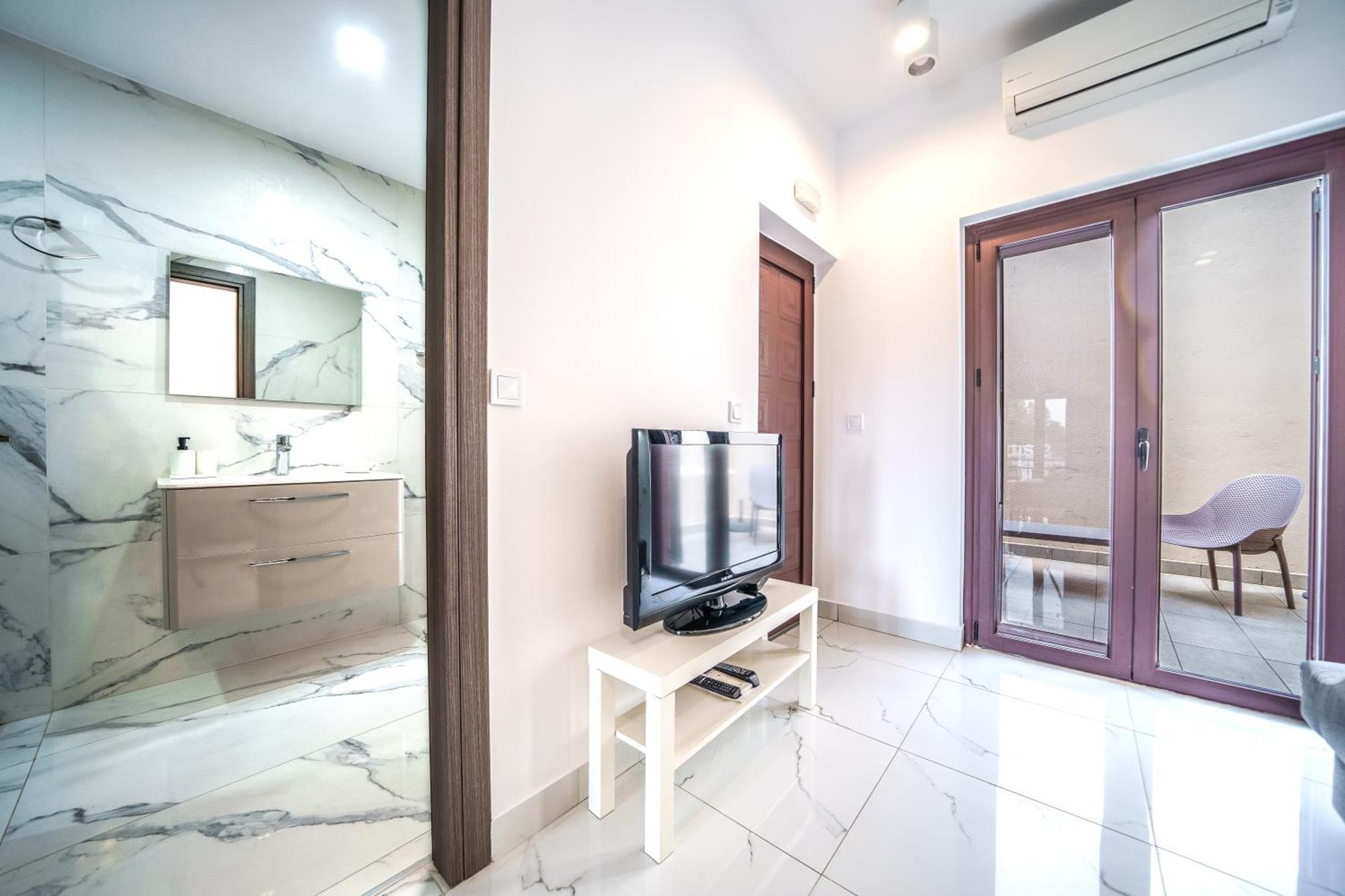 شقة Dimitra & Deslina Luxury Αpartments جورجيوبوليس المظهر الخارجي الصورة