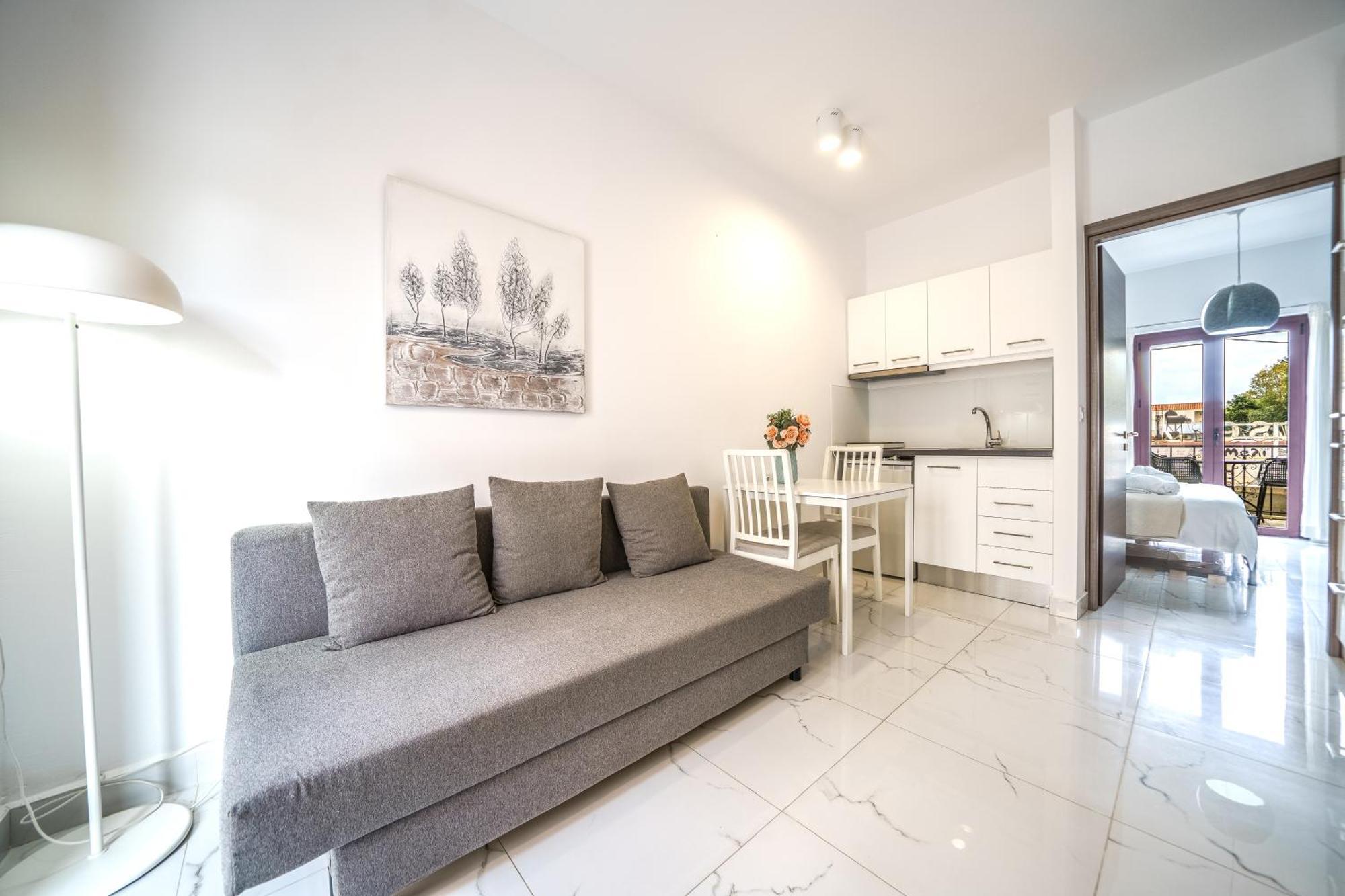 شقة Dimitra & Deslina Luxury Αpartments جورجيوبوليس المظهر الخارجي الصورة
